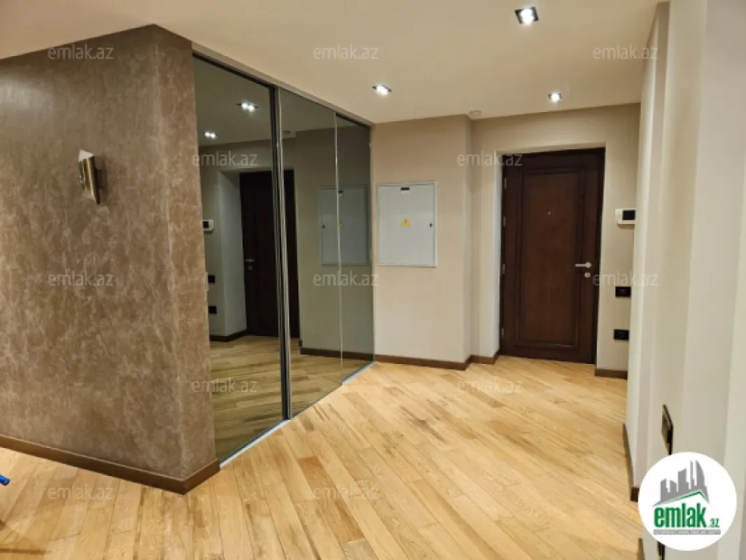 Satılır 3 otaqlı yeni tikili 114 m²