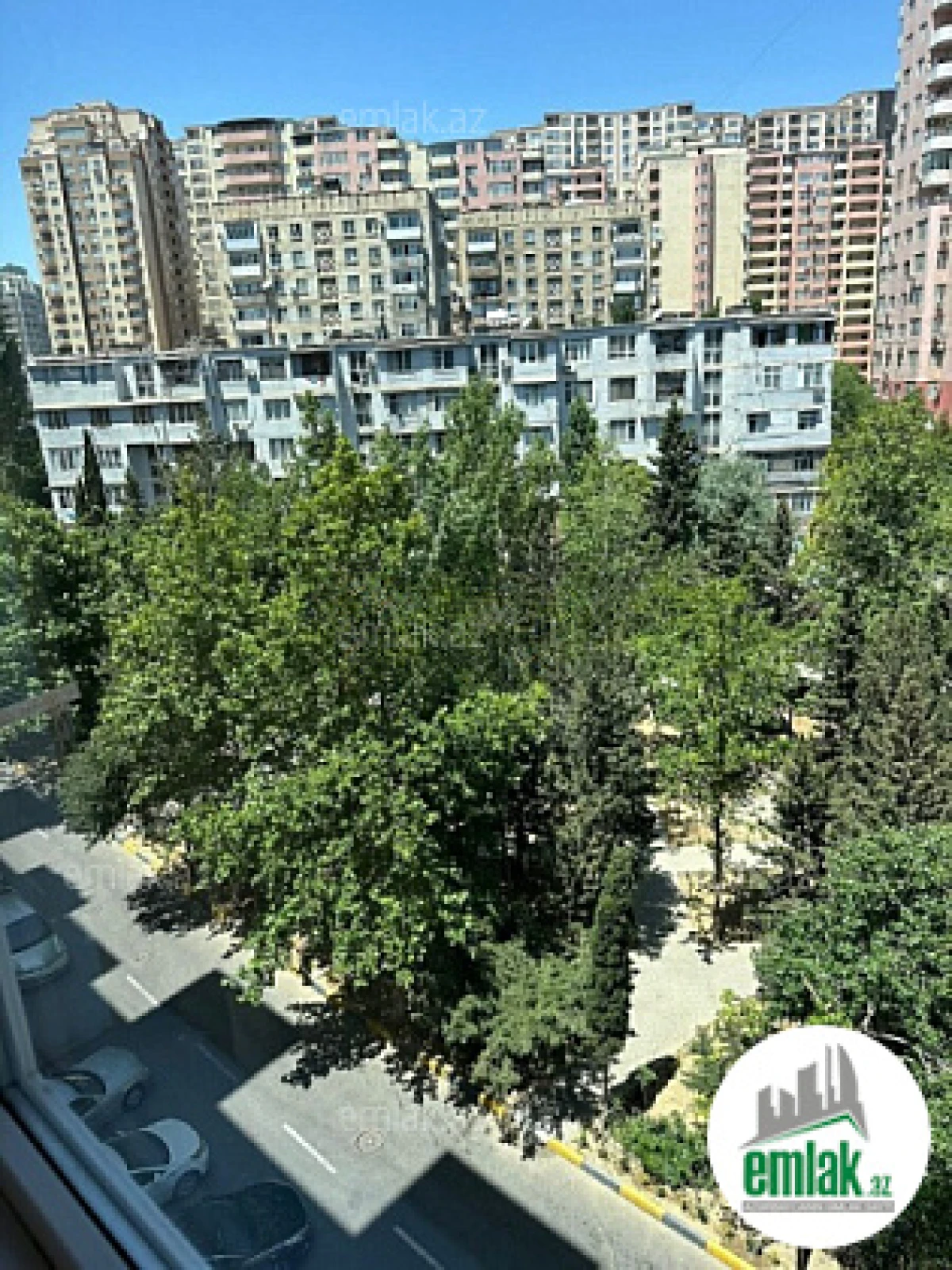 Satılır 3 otaqlı köhnə tikili 90 m²