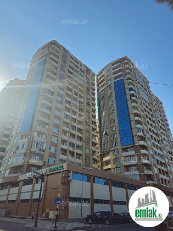 Satılır 3 otaqlı yeni tikili 135 m²