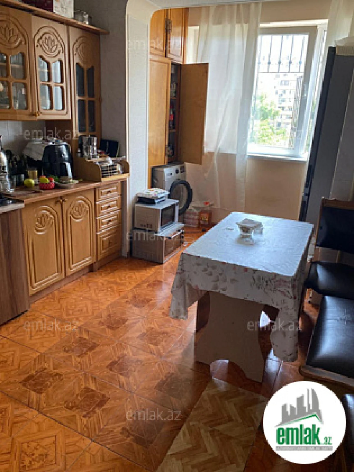 Satılır 3 otaqlı köhnə tikili 85 m²