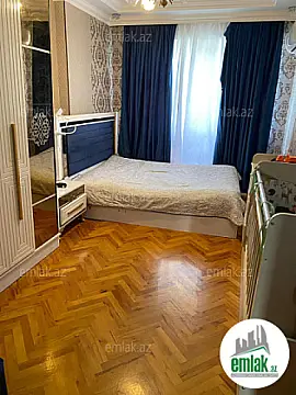 Satılır 3 otaqlı köhnə tikili 85 m²