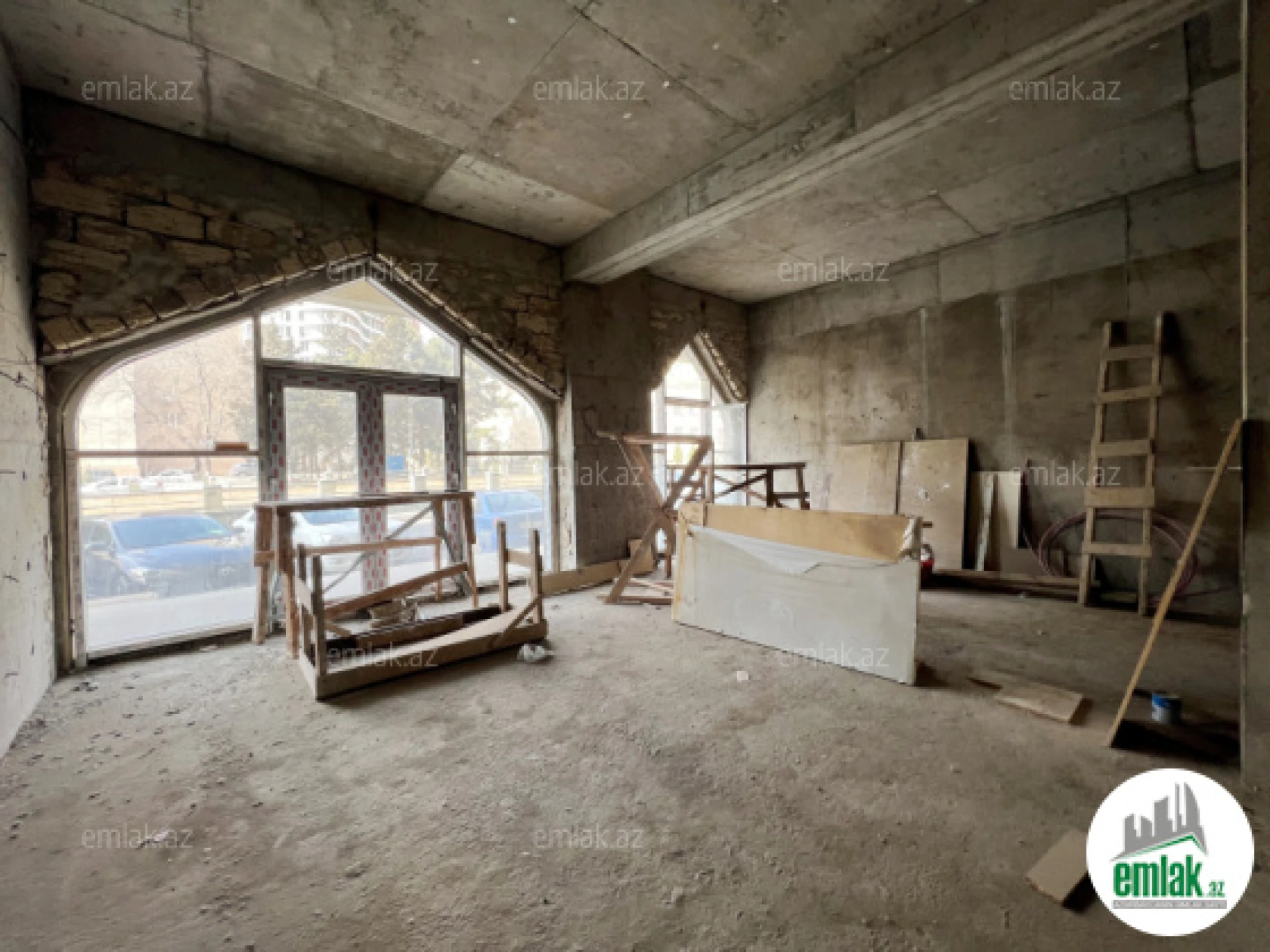 Satılır 1 otaqlı obyekt 91 m²