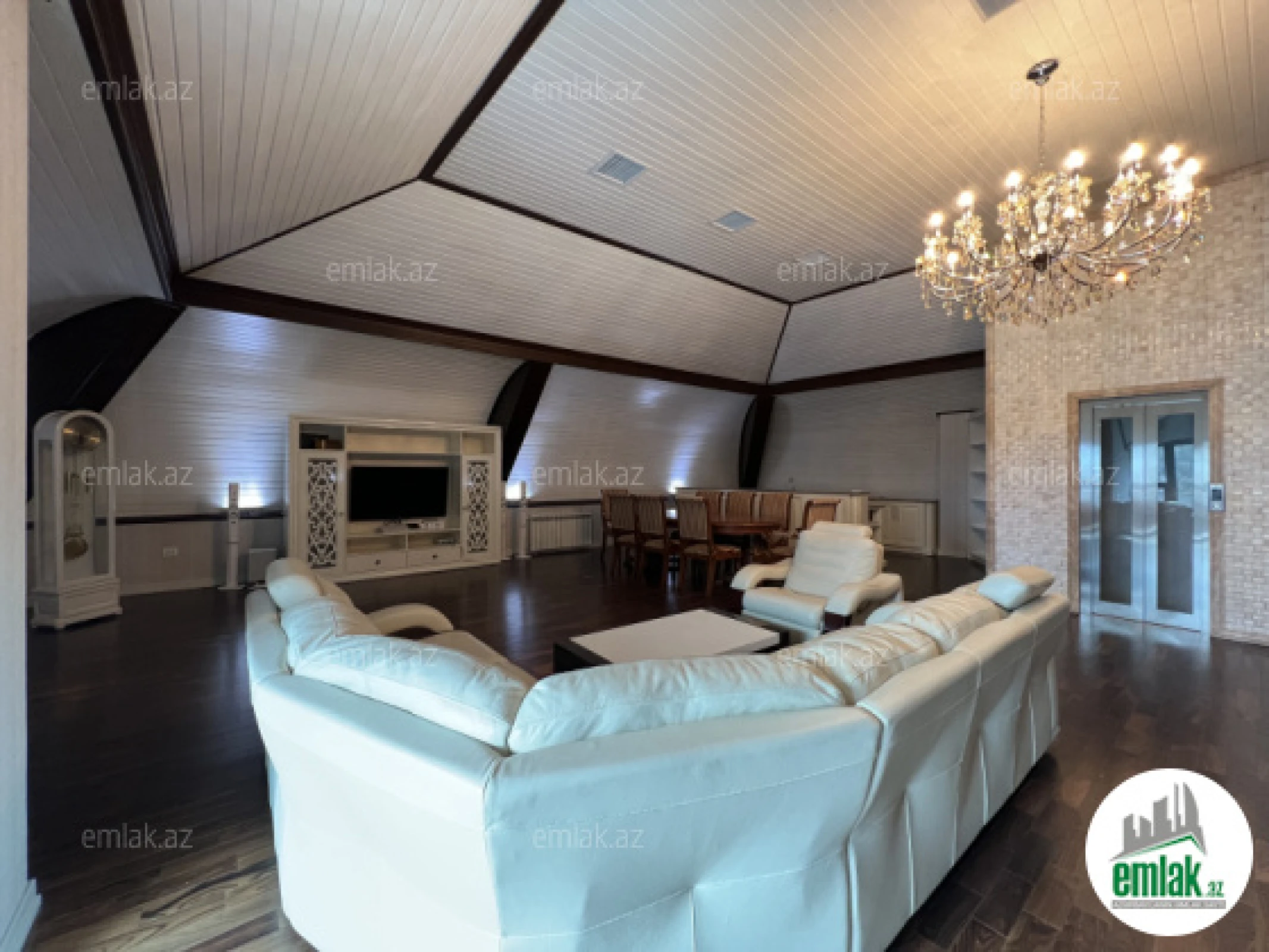 Satılır 8 otaqlı həyət evi 1000 m²