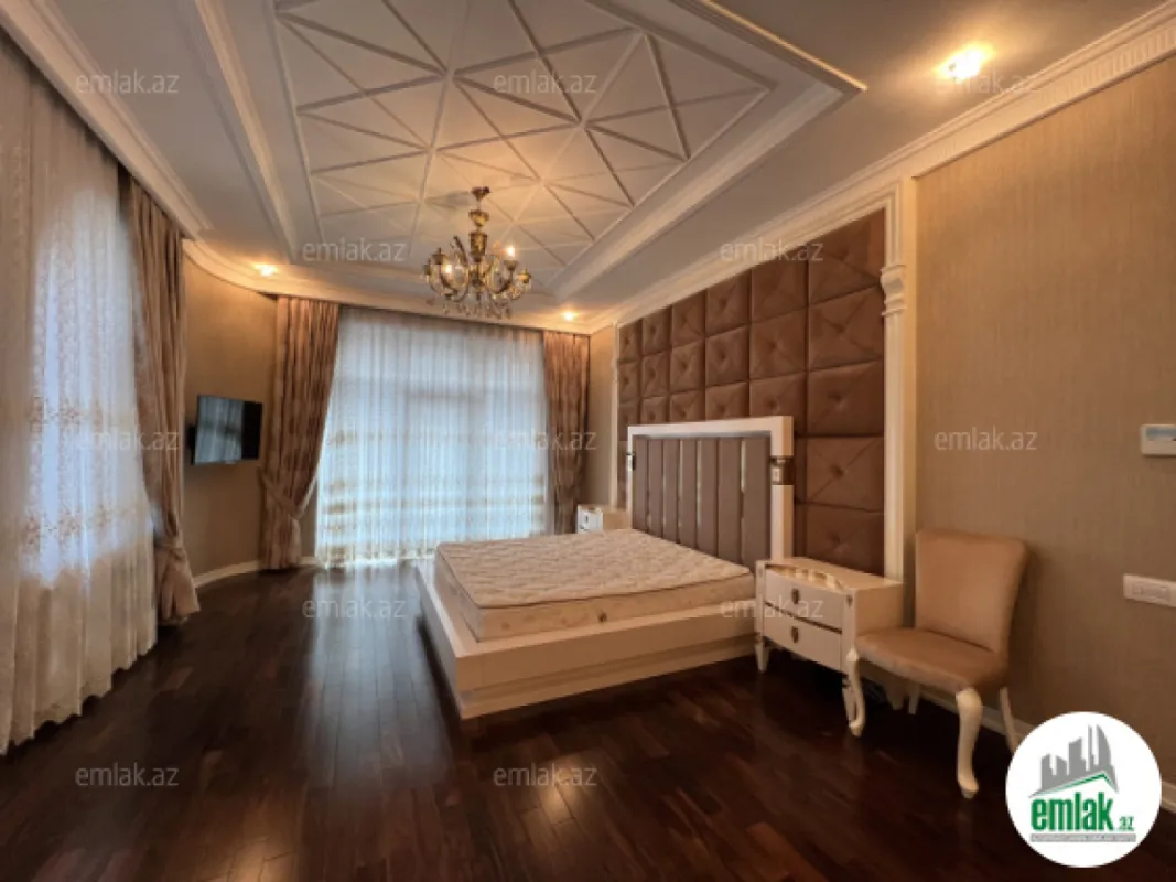 Satılır 8 otaqlı həyət evi 1000 m²