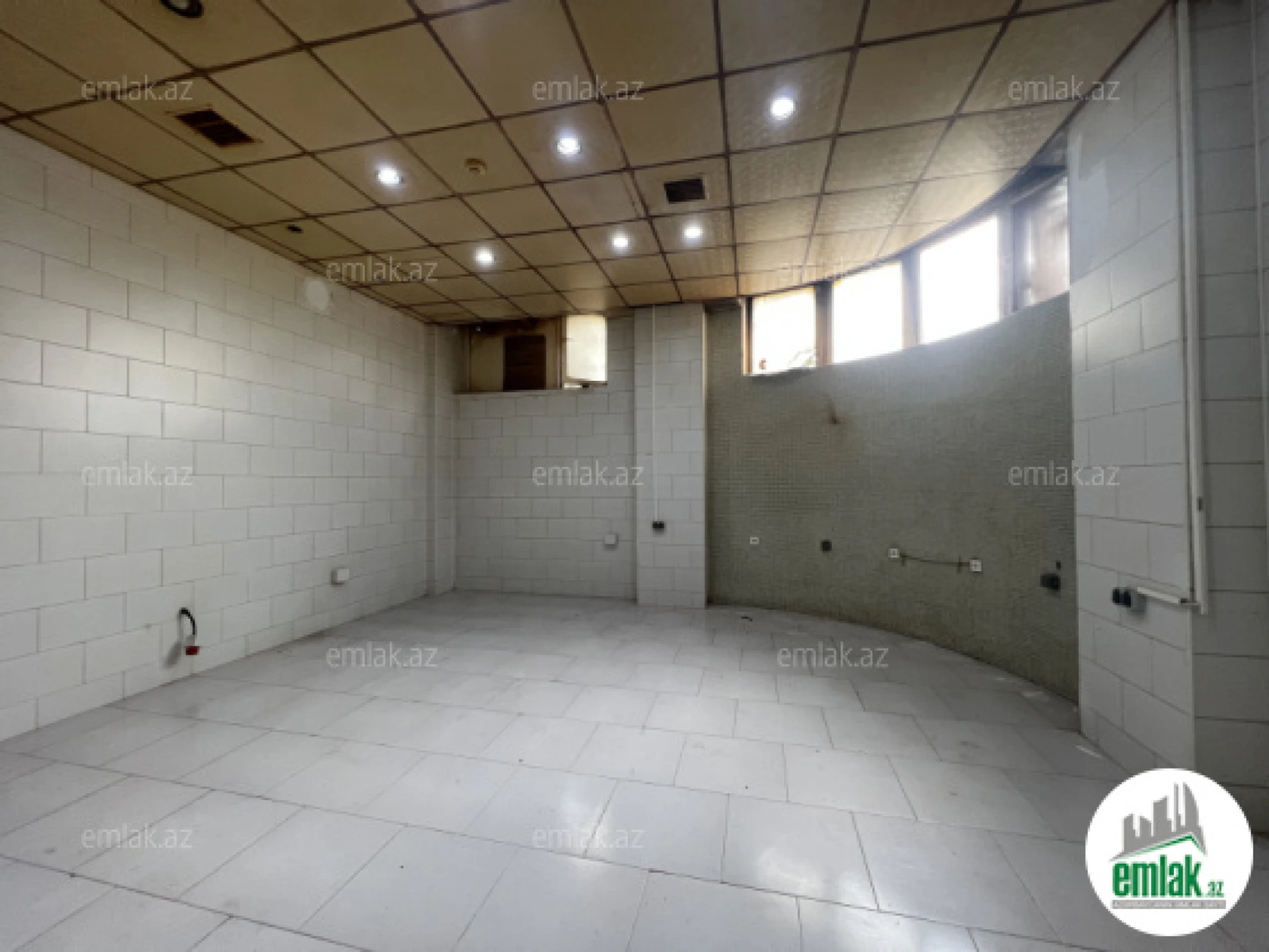 Satılır 1 otaqlı obyekt 410 m²