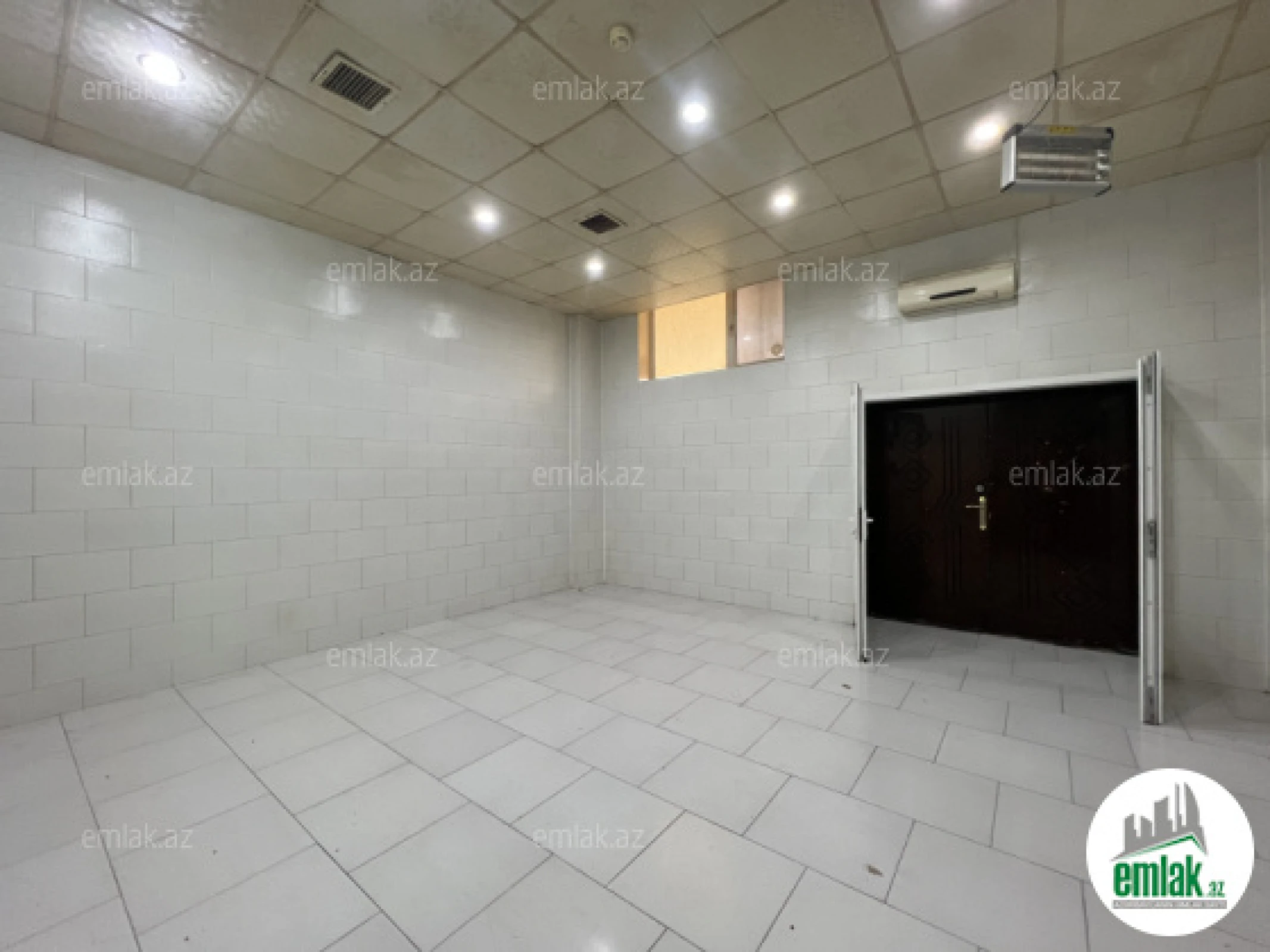 Satılır 1 otaqlı obyekt 410 m²