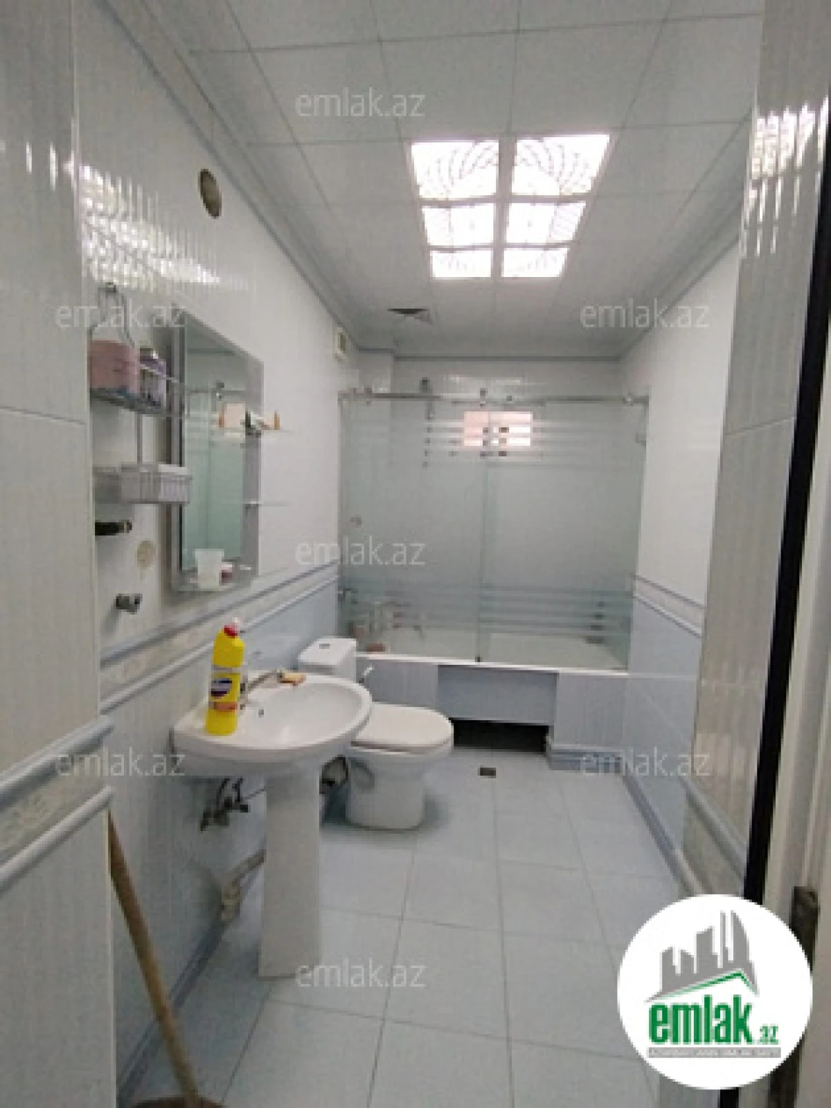 Satılır 5 otaqlı köhnə tikili 130 m²