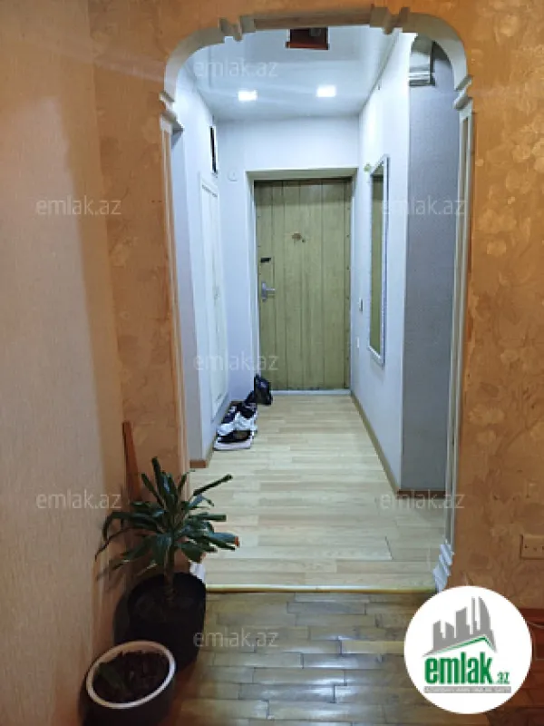 Satılır 3 otaqlı köhnə tikili 78 m²