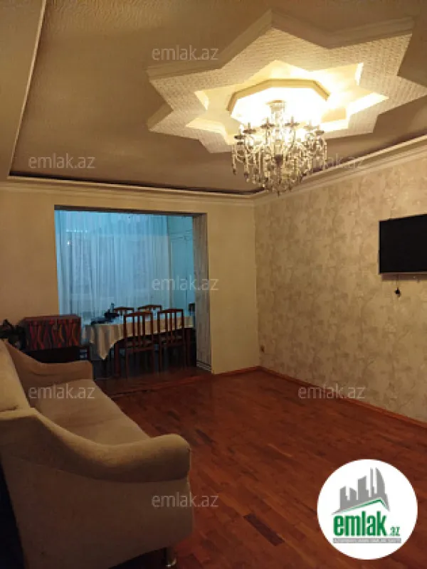 Satılır 3 otaqlı köhnə tikili 78 m²
