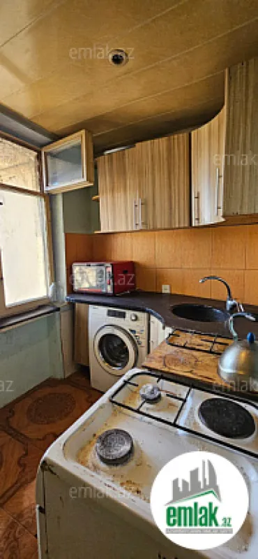 Satılır 2 otaqlı köhnə tikili 58 m²