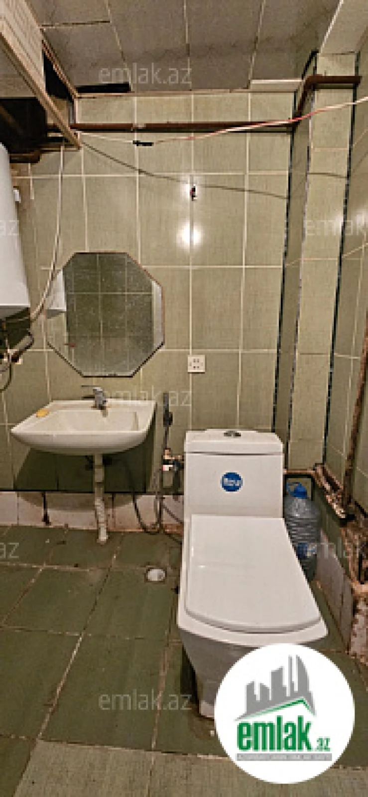 Satılır 2 otaqlı köhnə tikili 58 m²