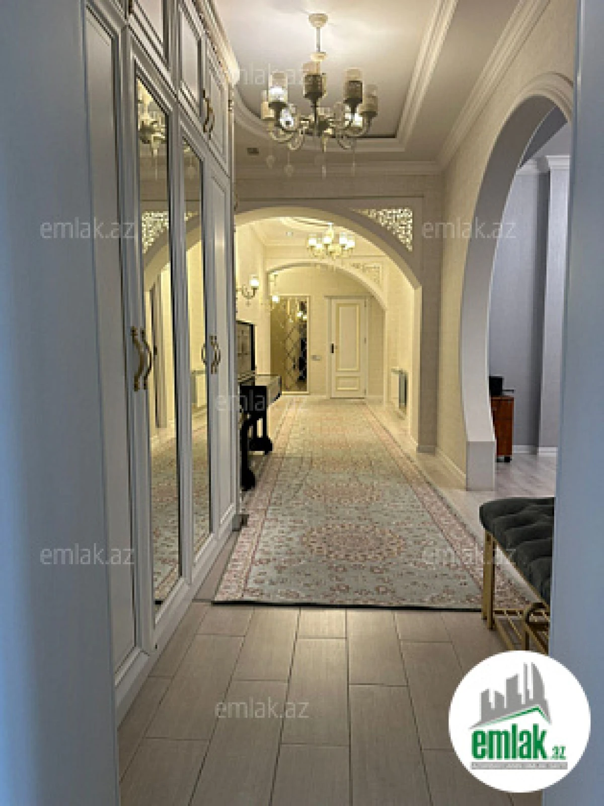 Satılır 3 otaqlı yeni tikili 150 m²