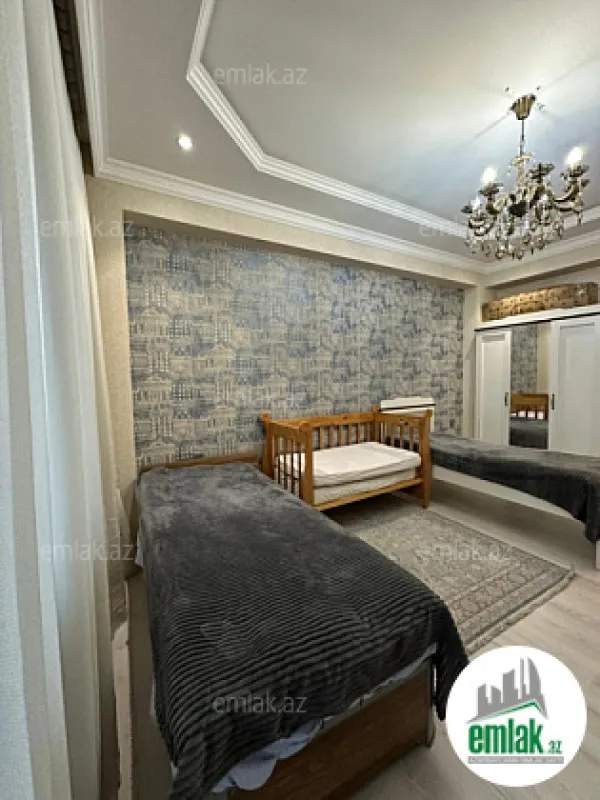 Satılır 3 otaqlı yeni tikili 150 m²