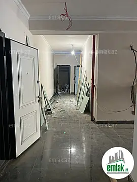 Satılır 3 otaqlı yeni tikili 130 m²