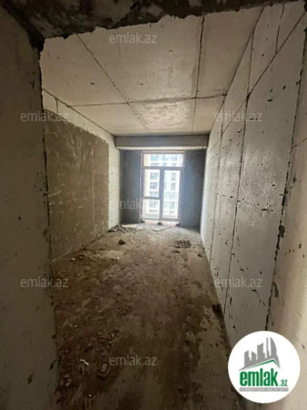 Satılır 3 otaqlı yeni tikili 130 m²