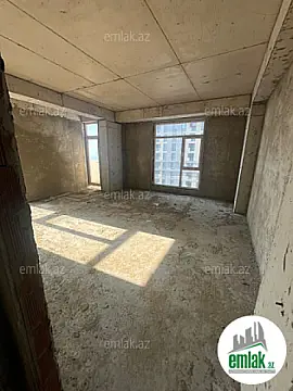 Satılır 3 otaqlı yeni tikili 130 m²