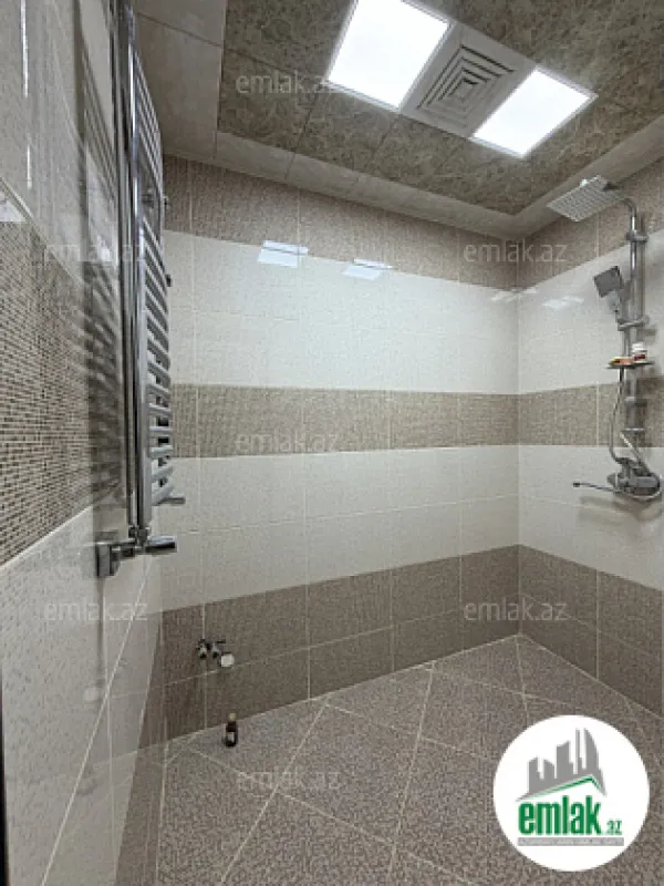 Satılır 3 otaqlı yeni tikili 75 m²