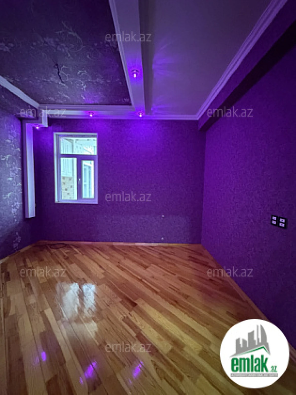 Satılır 3 otaqlı yeni tikili 75 m²