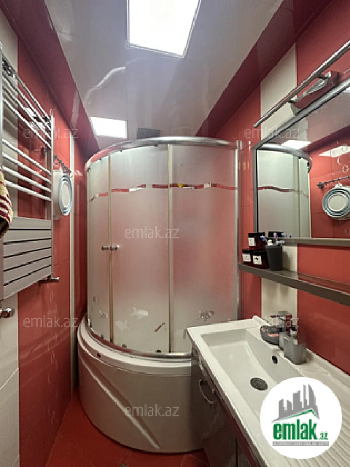 Satılır 3 otaqlı yeni tikili 76 m²