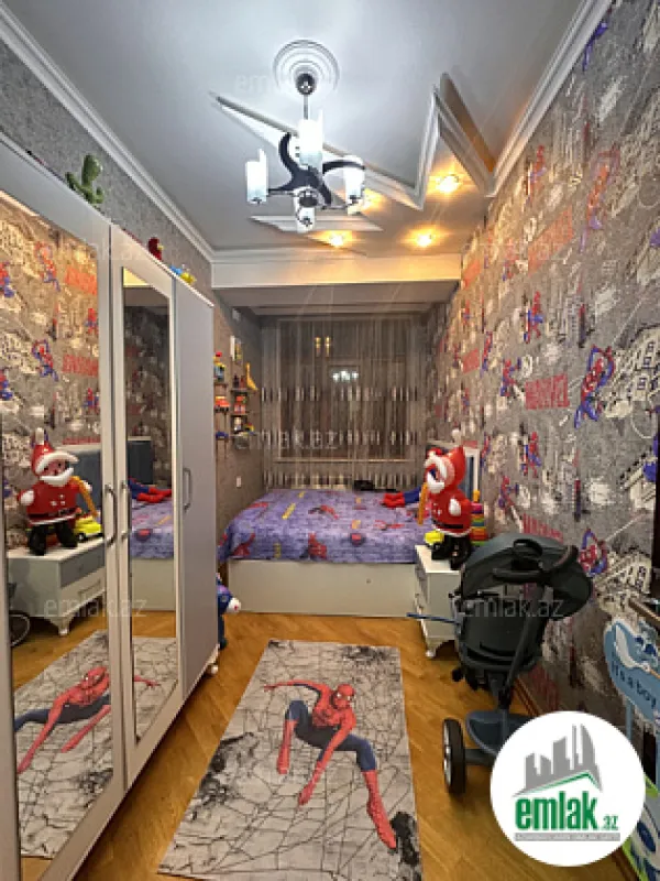 Satılır 3 otaqlı yeni tikili 76 m²