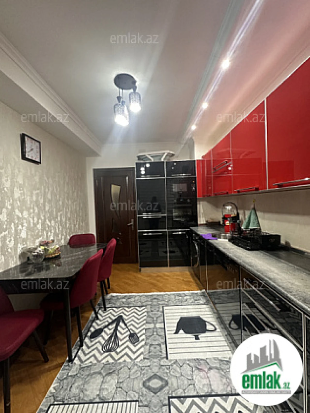 Satılır 3 otaqlı yeni tikili 76 m²