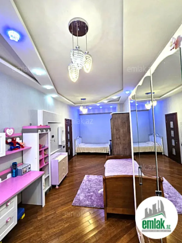 Satılır 4 otaqlı yeni tikili 207 m²