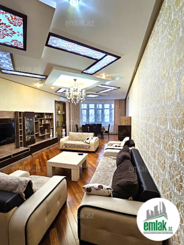 Satılır 4 otaqlı yeni tikili 207 m²