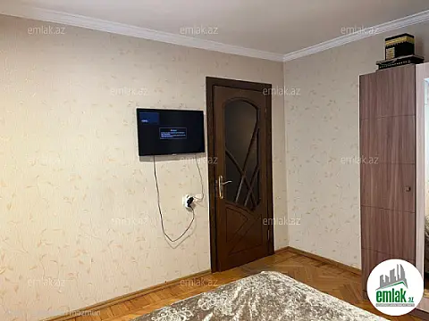 Satılır 3 otaqlı köhnə tikili 70 m²