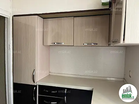 Satılır 3 otaqlı köhnə tikili 70 m²