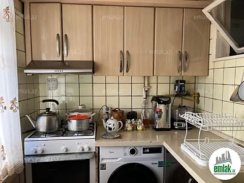 Satılır 3 otaqlı köhnə tikili 70 m²