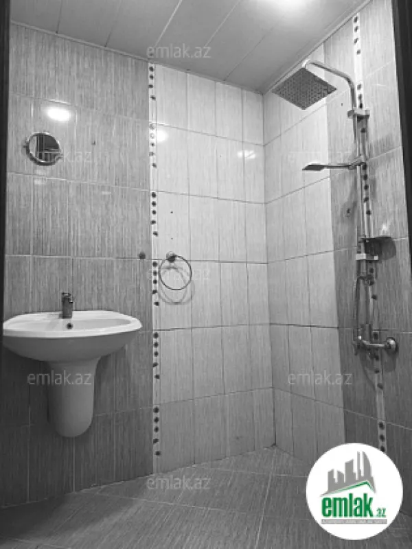 Satılır 3 otaqlı köhnə tikili 70 m²