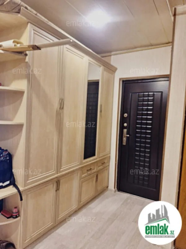 Satılır 3 otaqlı köhnə tikili 70 m²