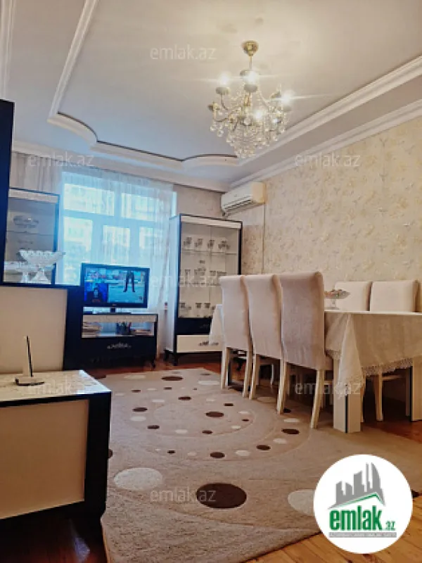 Satılır 3 otaqlı köhnə tikili 70 m²