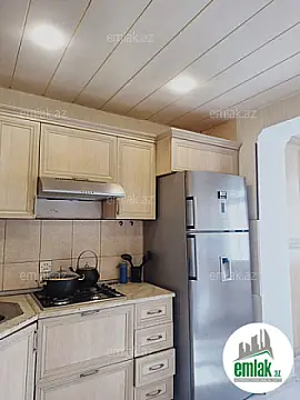 Satılır 3 otaqlı köhnə tikili 70 m²