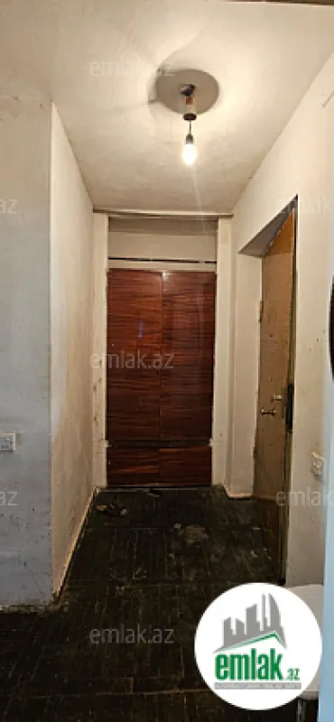 Satılır 2 otaqlı köhnə tikili 56 m²