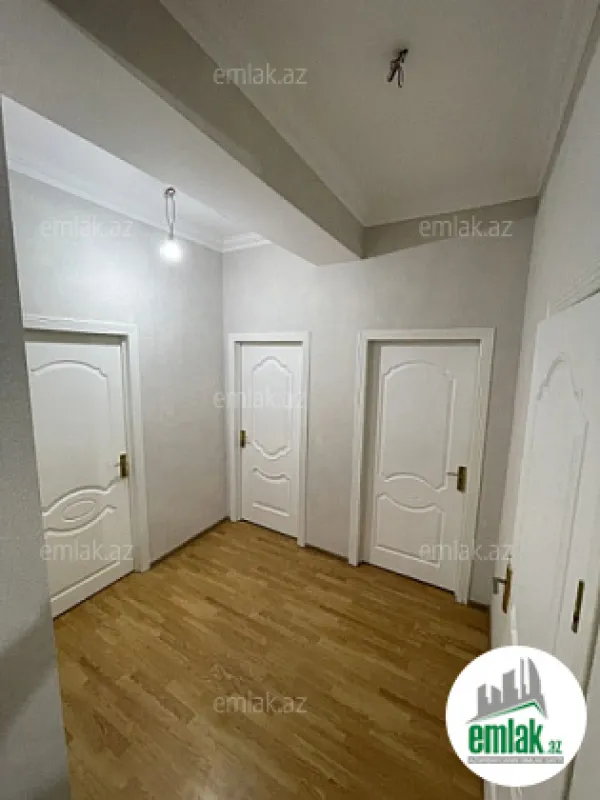 Satılır 3 otaqlı yeni tikili 85 m²