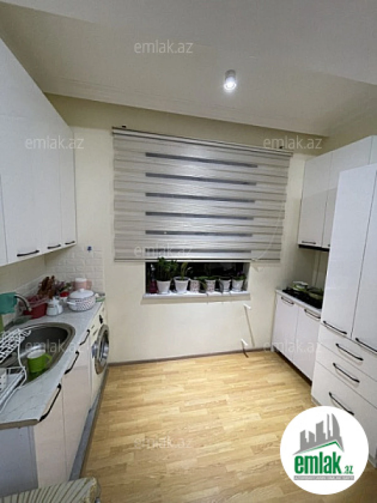 Satılır 3 otaqlı yeni tikili 85 m²
