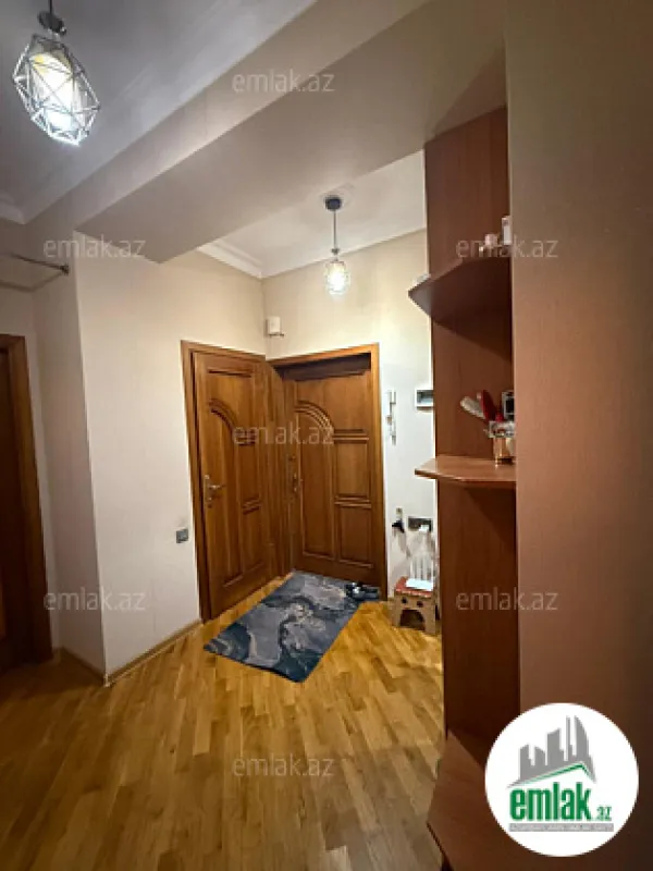 Satılır 3 otaqlı yeni tikili 75 m²