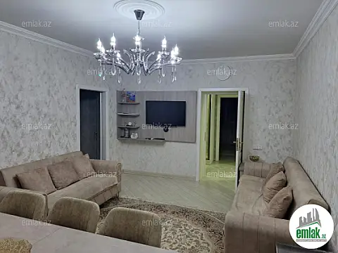 Satılır 4 otaqlı köhnə tikili 100 m²