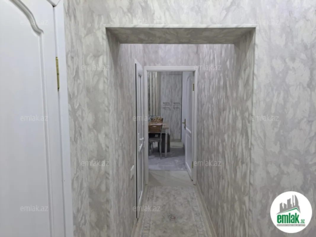 Satılır 4 otaqlı köhnə tikili 100 m²