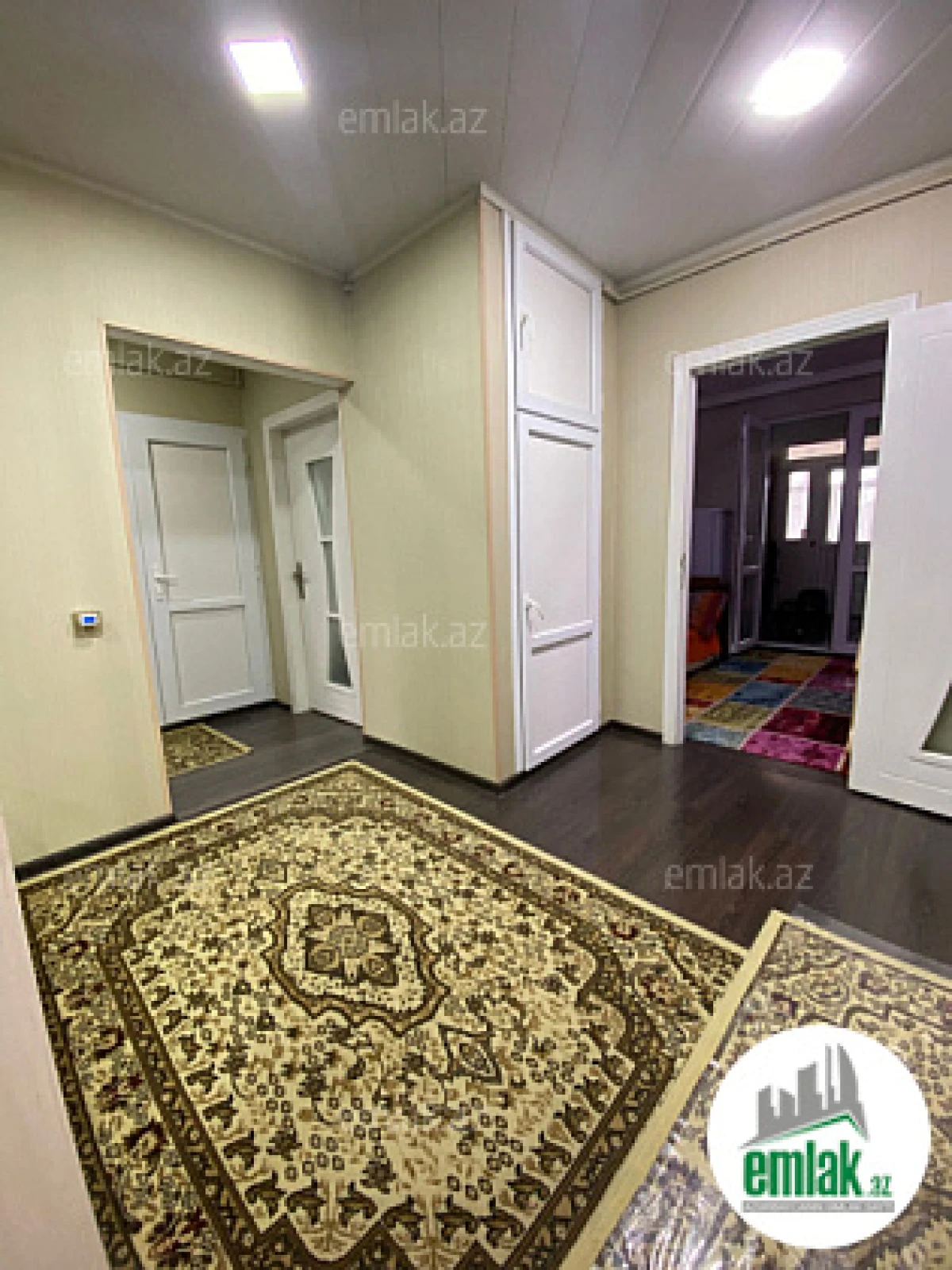 Satılır 5 otaqlı köhnə tikili 110 m²