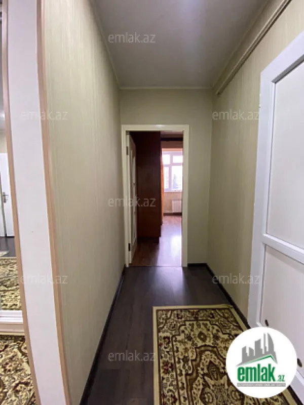 Satılır 5 otaqlı köhnə tikili 110 m²