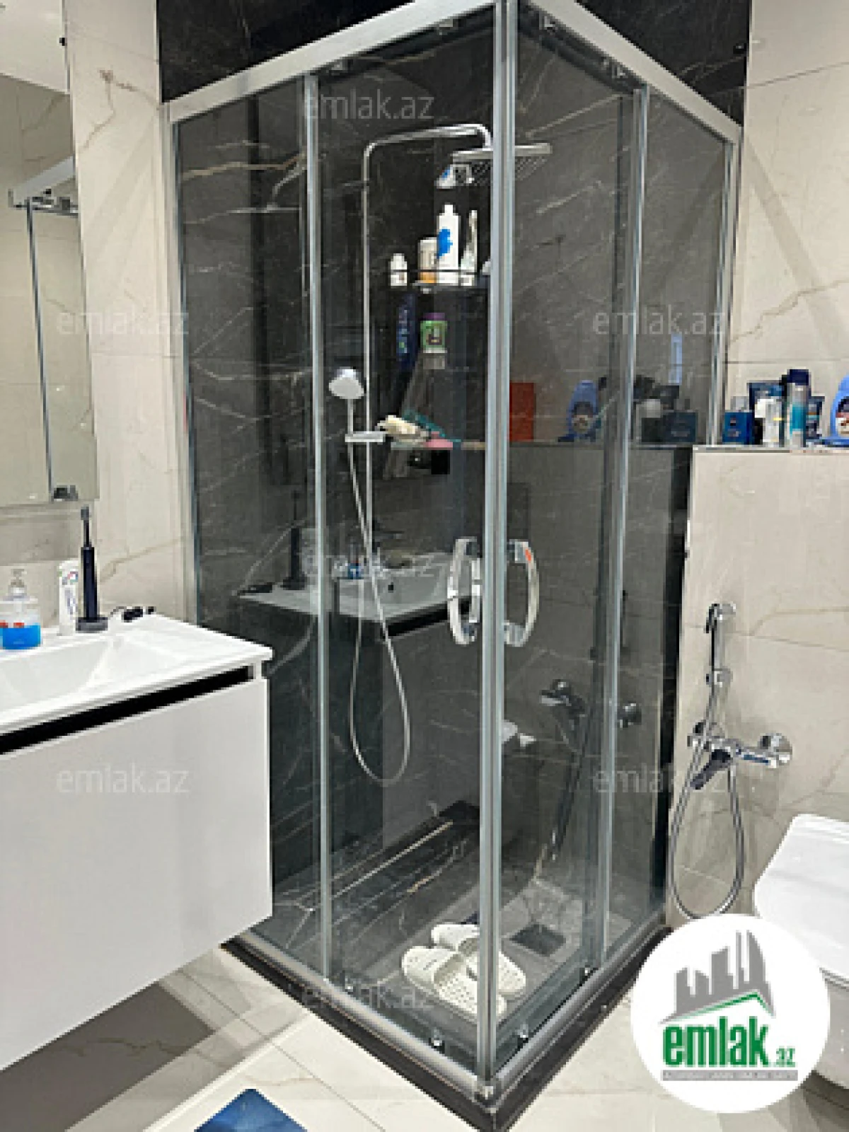 Satılır 3 otaqlı yeni tikili 137 m²