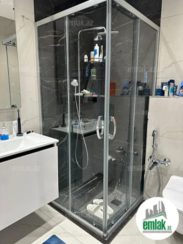 Satılır 3 otaqlı yeni tikili 137 m²