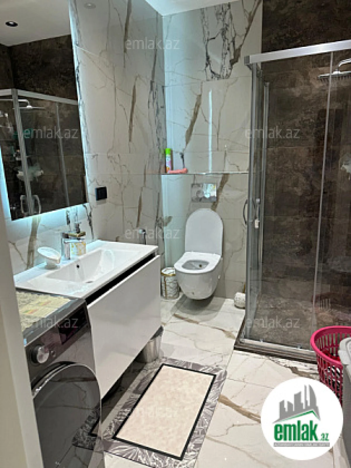 Satılır 3 otaqlı yeni tikili 137 m²