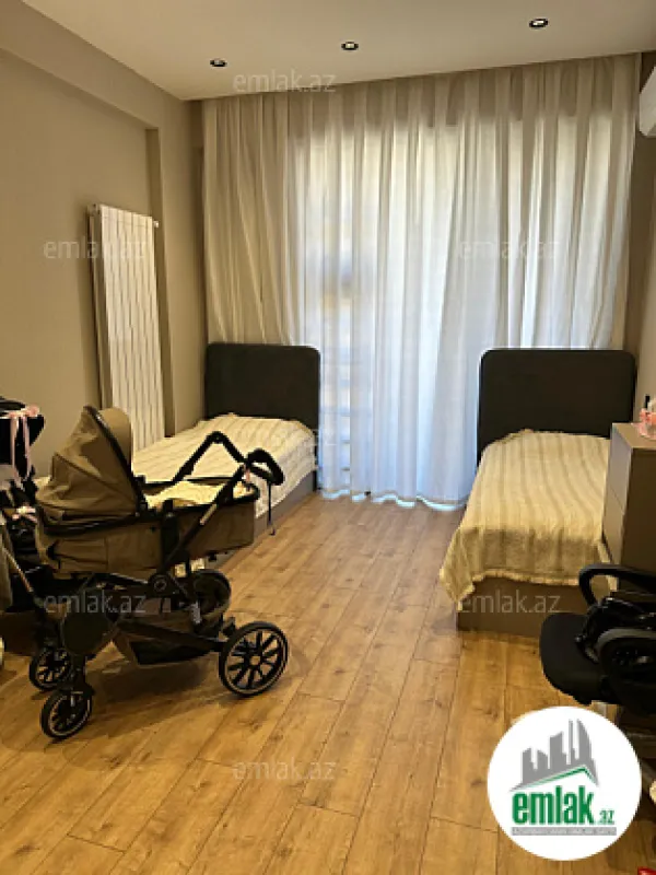 Satılır 3 otaqlı yeni tikili 137 m²