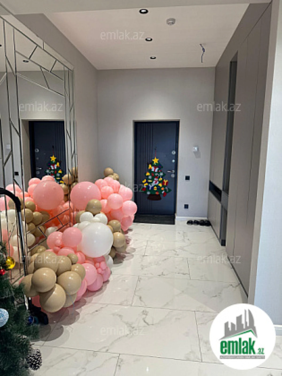 Satılır 3 otaqlı yeni tikili 137 m²