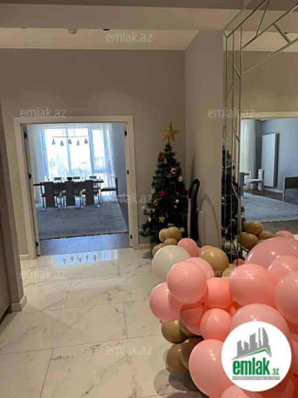 Satılır 3 otaqlı yeni tikili 137 m²