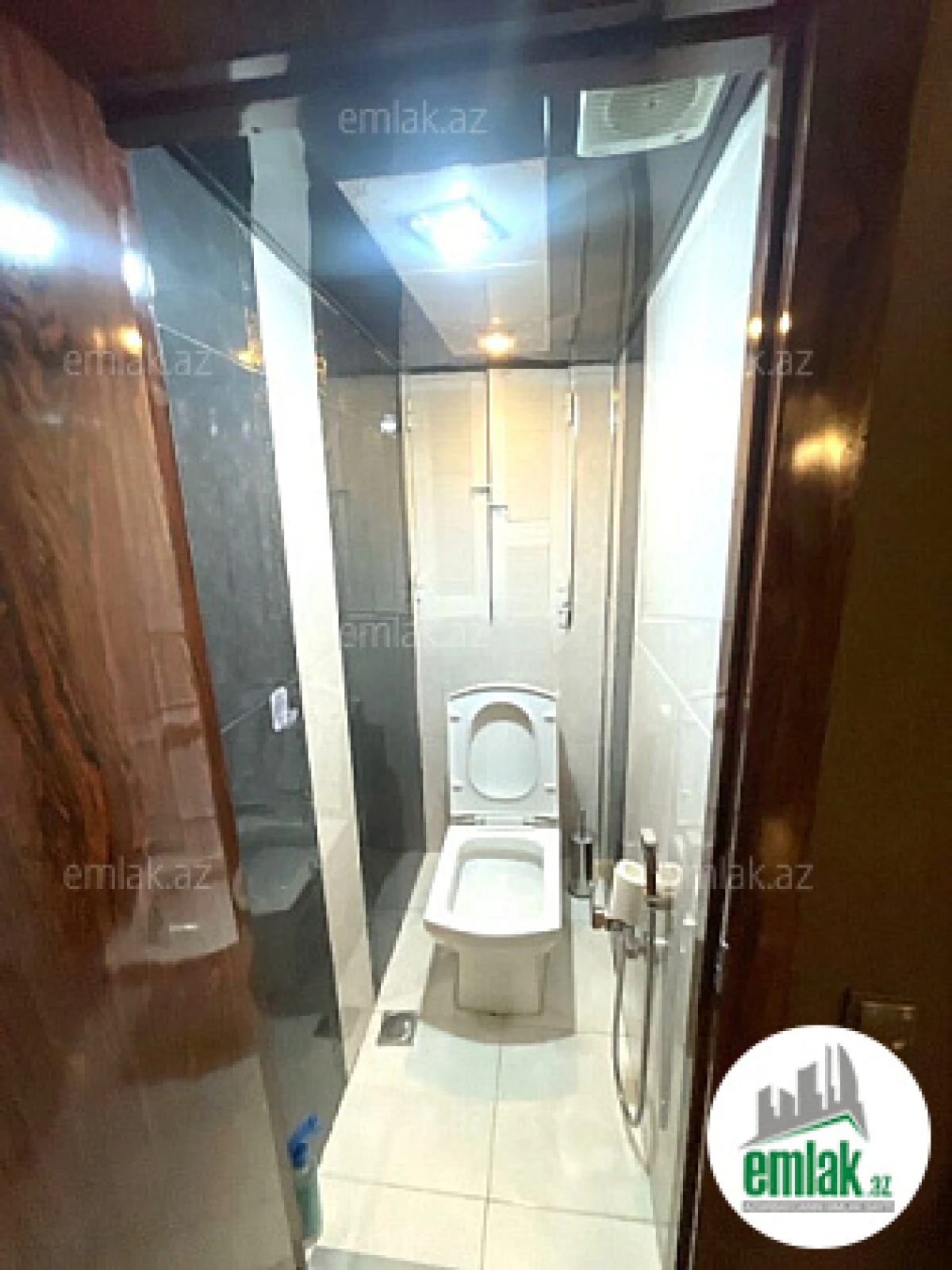 Satılır 5 otaqlı köhnə tikili 125 m²