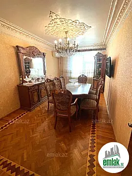 Satılır 5 otaqlı köhnə tikili 125 m² — Bakı, Bülbülə 5 otaq 125.00 m²